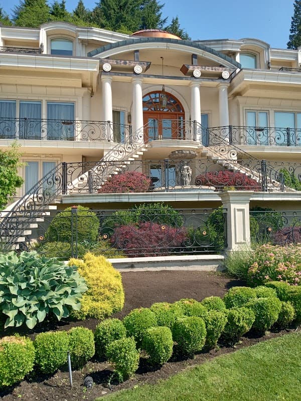 Beyond Landscaping West Vancouver