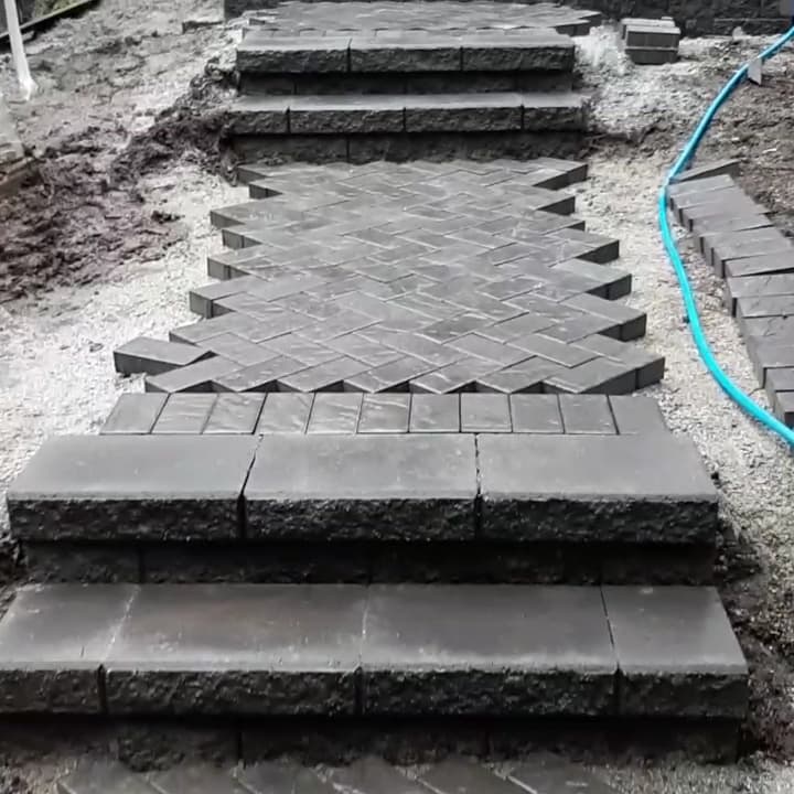 coquitlam retaining walls photo 3