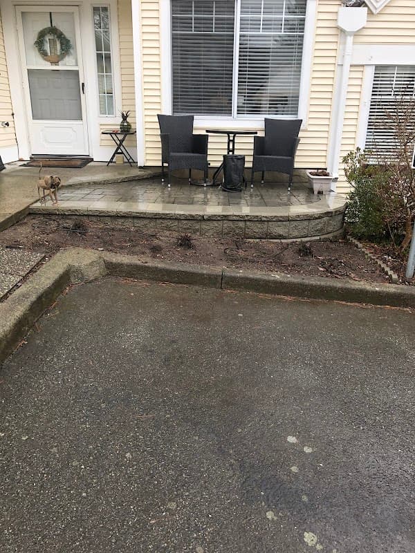 Creative Concepts Living - Landscaping • Artificial Turf • Concrete • Carpentry photo 2