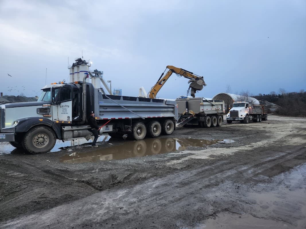 Dalton Trucking Ltd photo 2