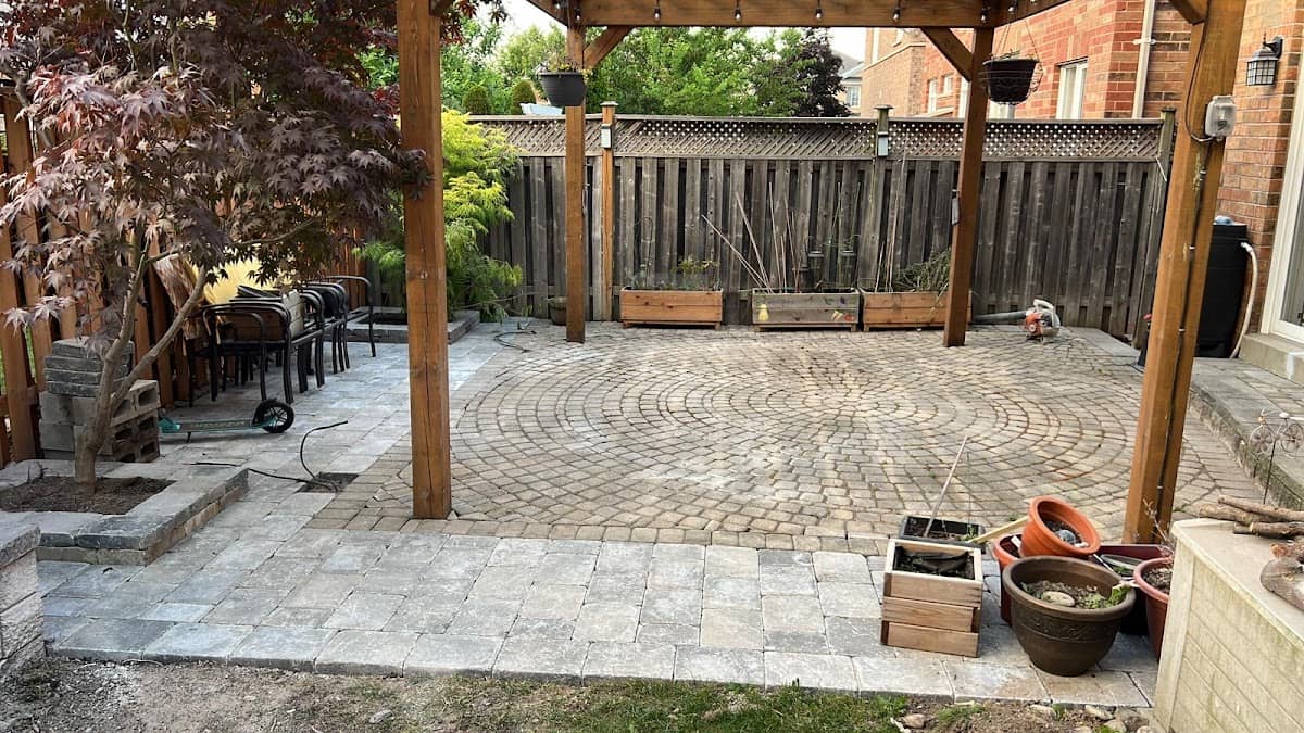 ERLAND CONSTRUCTION & LANDSCAPING photo 4