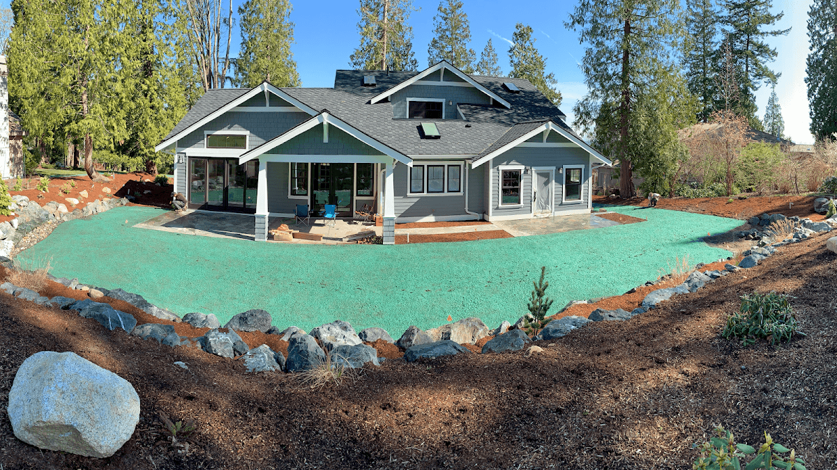 Evergreen Coast Lawn Care project photo