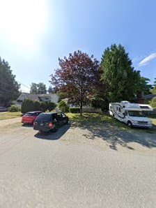 Flora Design Landscaping and Maintenance photo 2