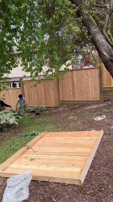 Global cedar fence photo 5