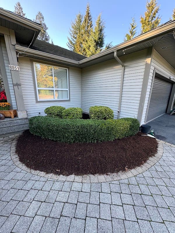Hans Lawn Care photo 2