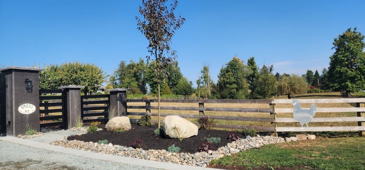Jerry's Yardworks And Construction project photo