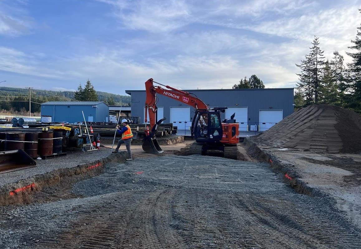 KLT EXCAVATING LTD photo 3