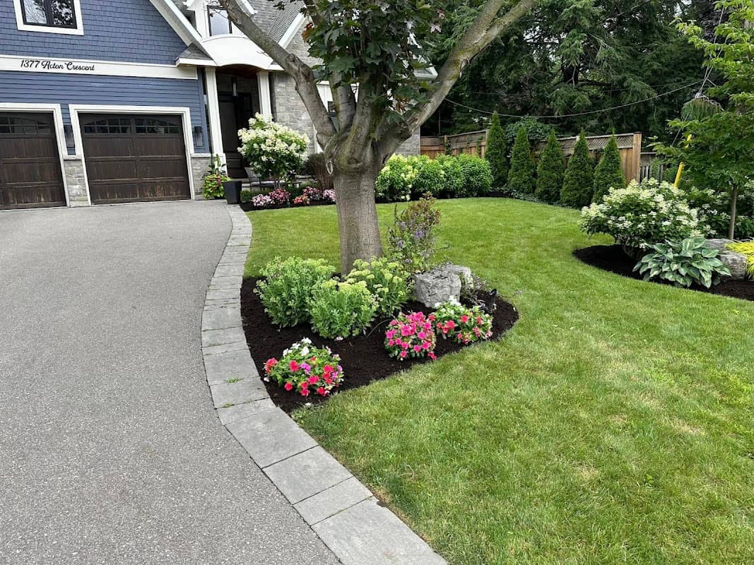 Lawn By Moe - Lawn Care & Snow Removal Mississauga photo 4