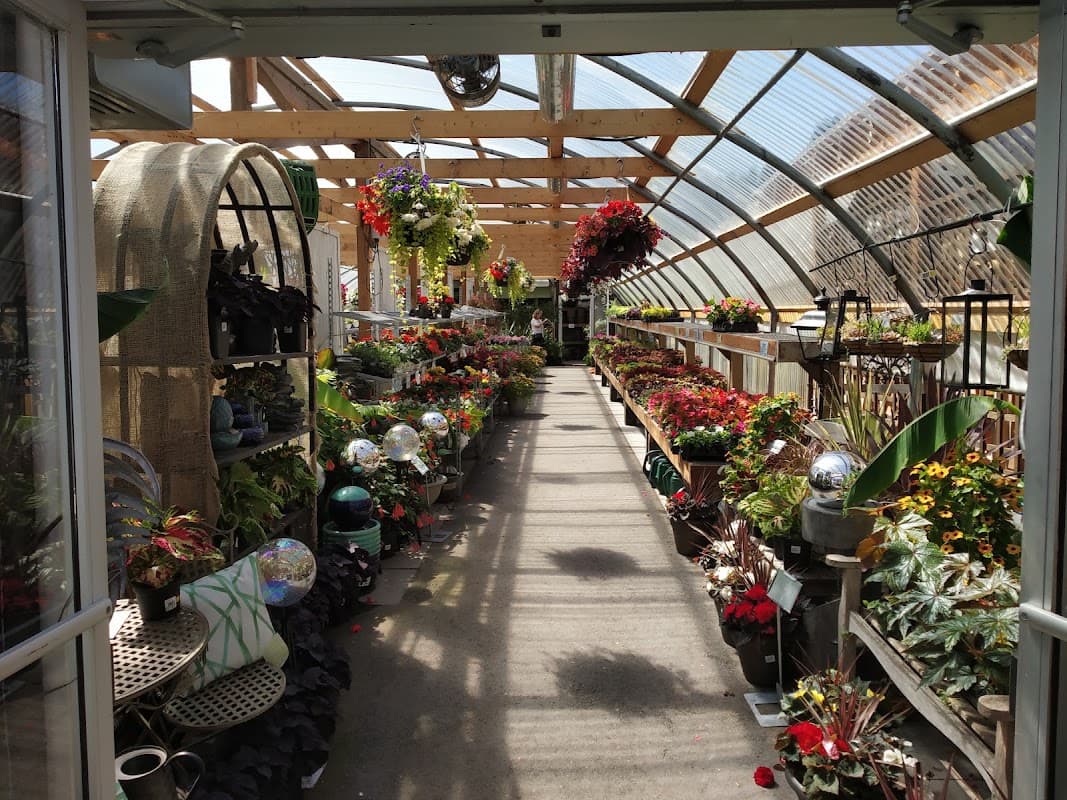 Maple Leaf Garden Centre photo 2