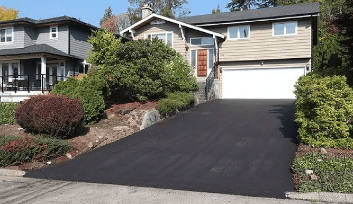 Monarch Paving photo 2
