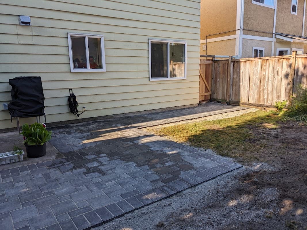 New View Landscaping Ltd photo 2