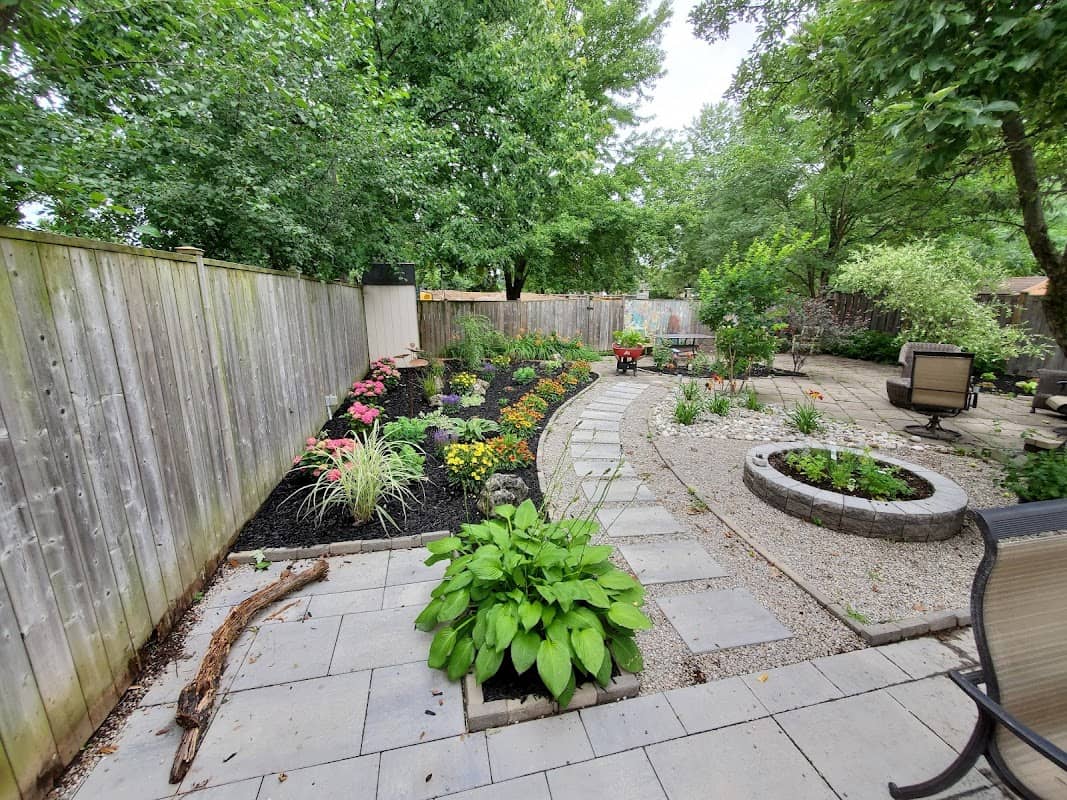OAKLEAF Lawn & Landscape photo 2
