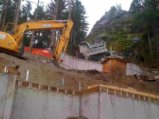Quennell Contracting & Excavating photo 4