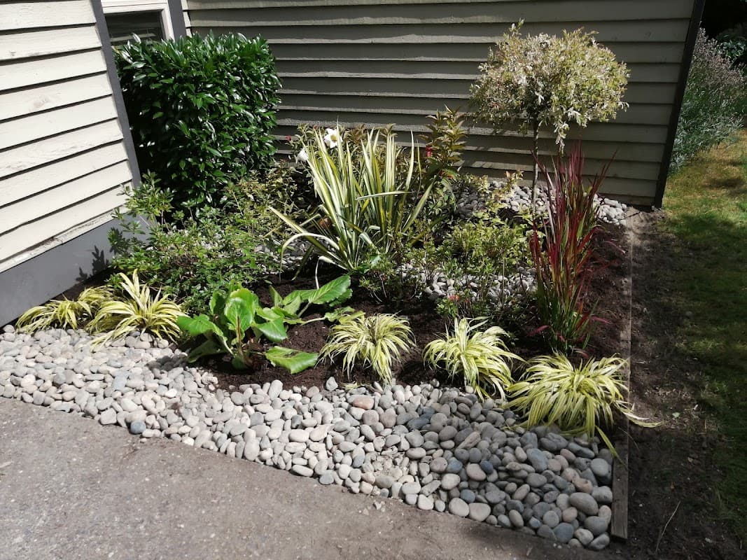 Redwoods Landscaping Inc photo 2