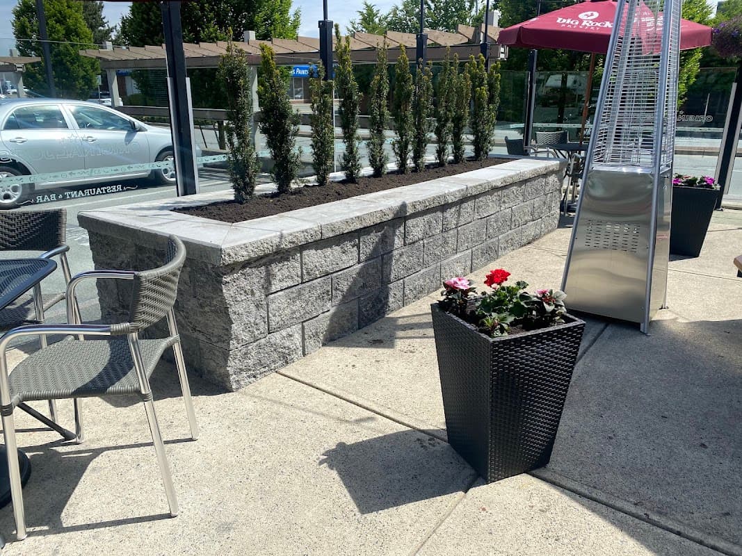Top Fox Landscaping photo 4