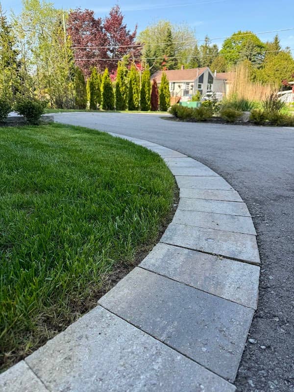 AP LAWN & PROPERTY MAINTENANCE inc.