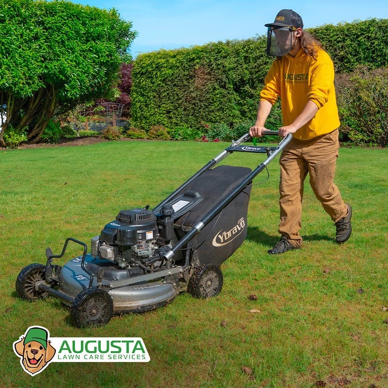 Augusta Lawn Care of Stanwood-Camano photo 2