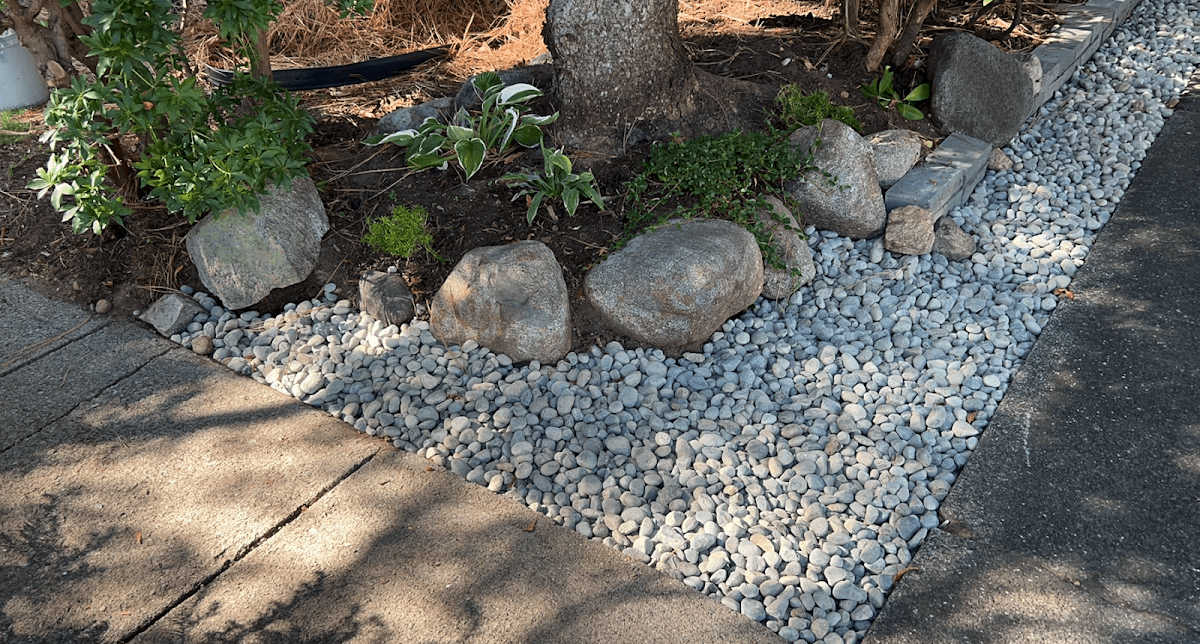 Benwell Landscaping - Garden Care in Kerrisdale photo 2