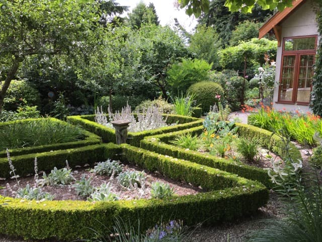 CJs Gardening photo 2