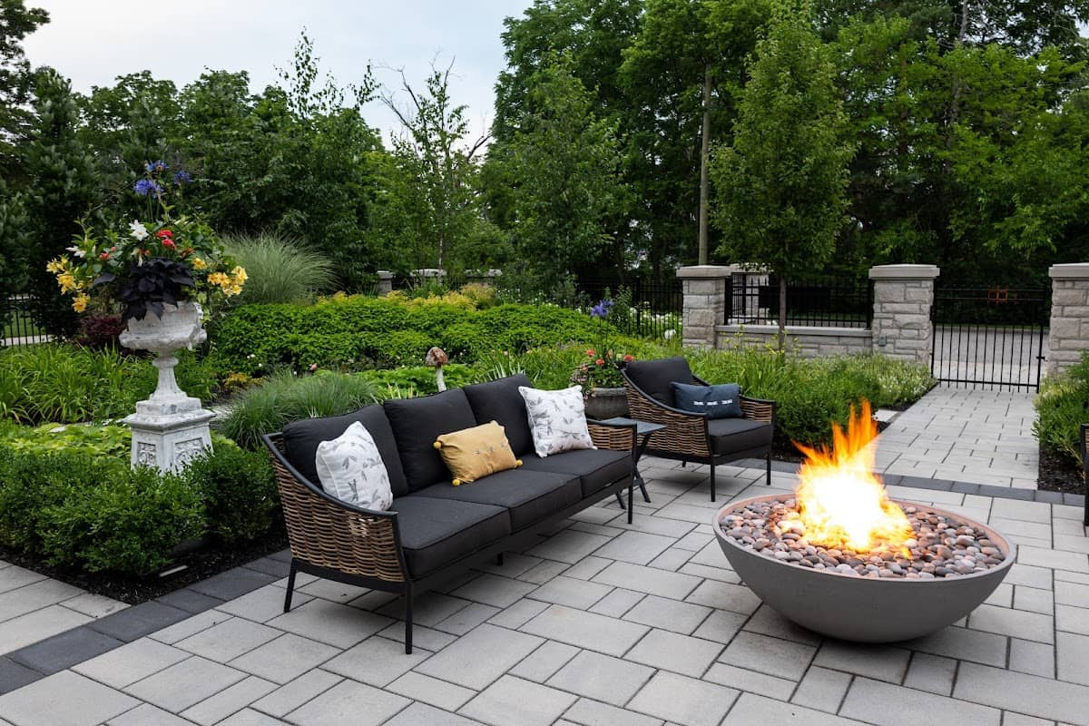 Earthscape Landscape Design-Build-Maintain Toronto photo 4