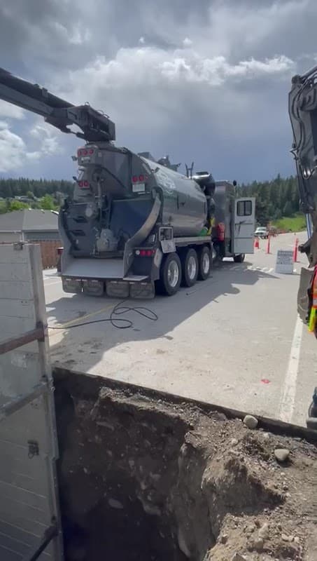 Exo Contracting Ltd - Excavation, Landscaping, Dump Trucking & Snow Removal photo 6