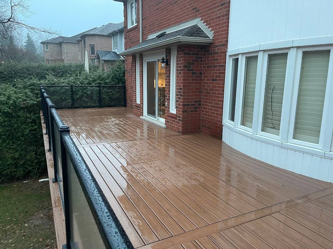 Friendly Giant Fences and Decking photo 3