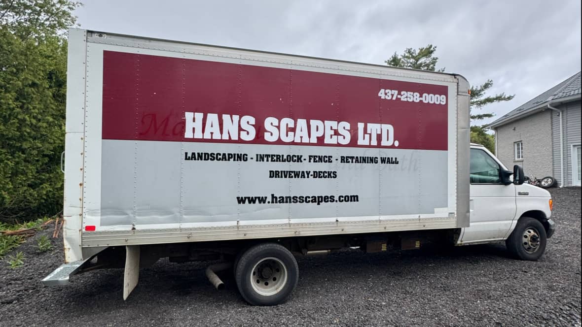 Hans Scapes Ltd project photo