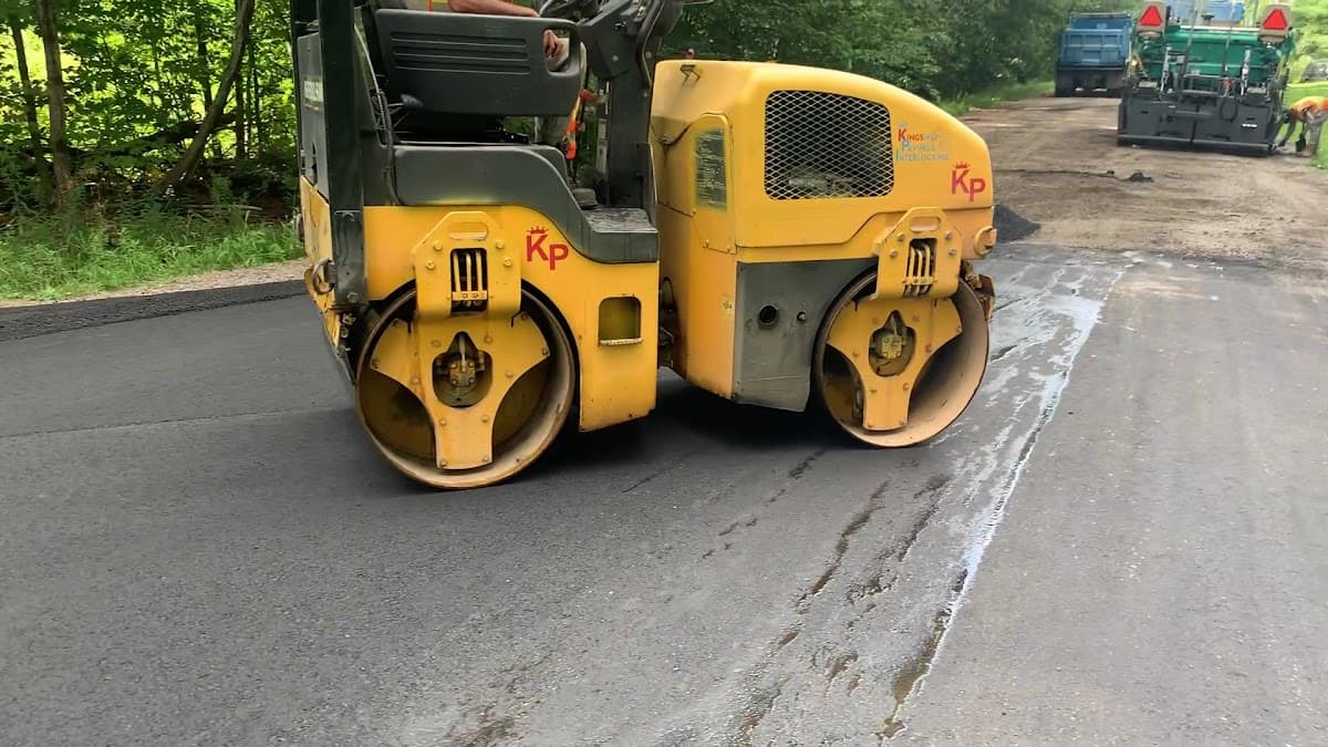 Kingsway Paving & Interlocking Ltd photo 3
