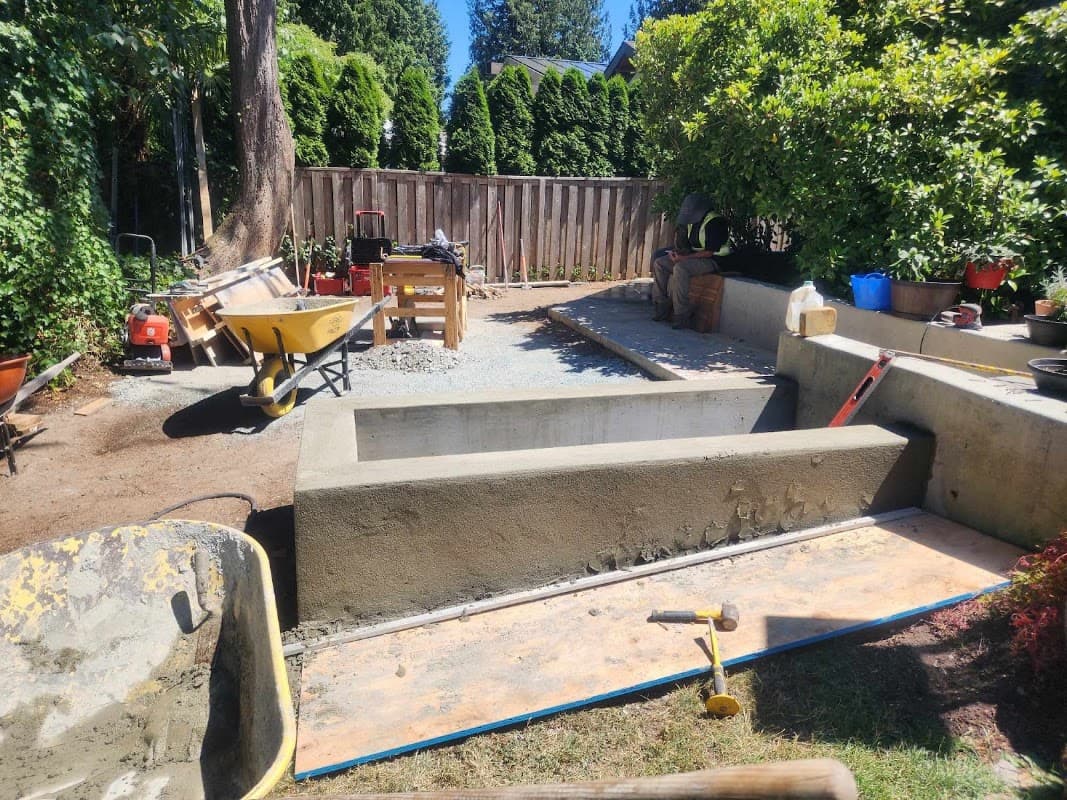 Latinos Landscaping photo 4