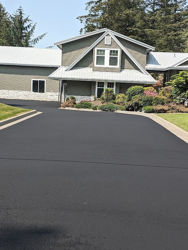 Luciuk Driveway Sealing photo 2