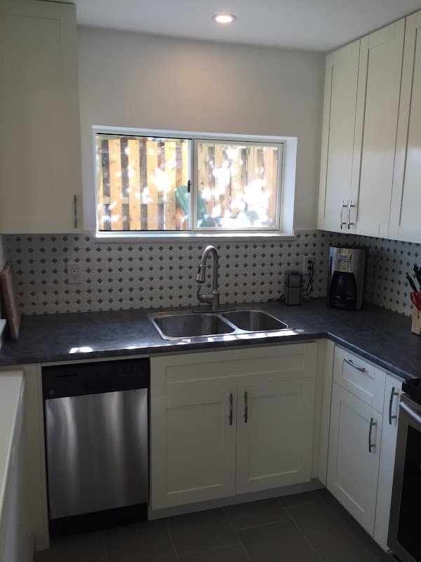 Mr. Handyman of Burnaby, New Westminster and N Vancouver photo 2