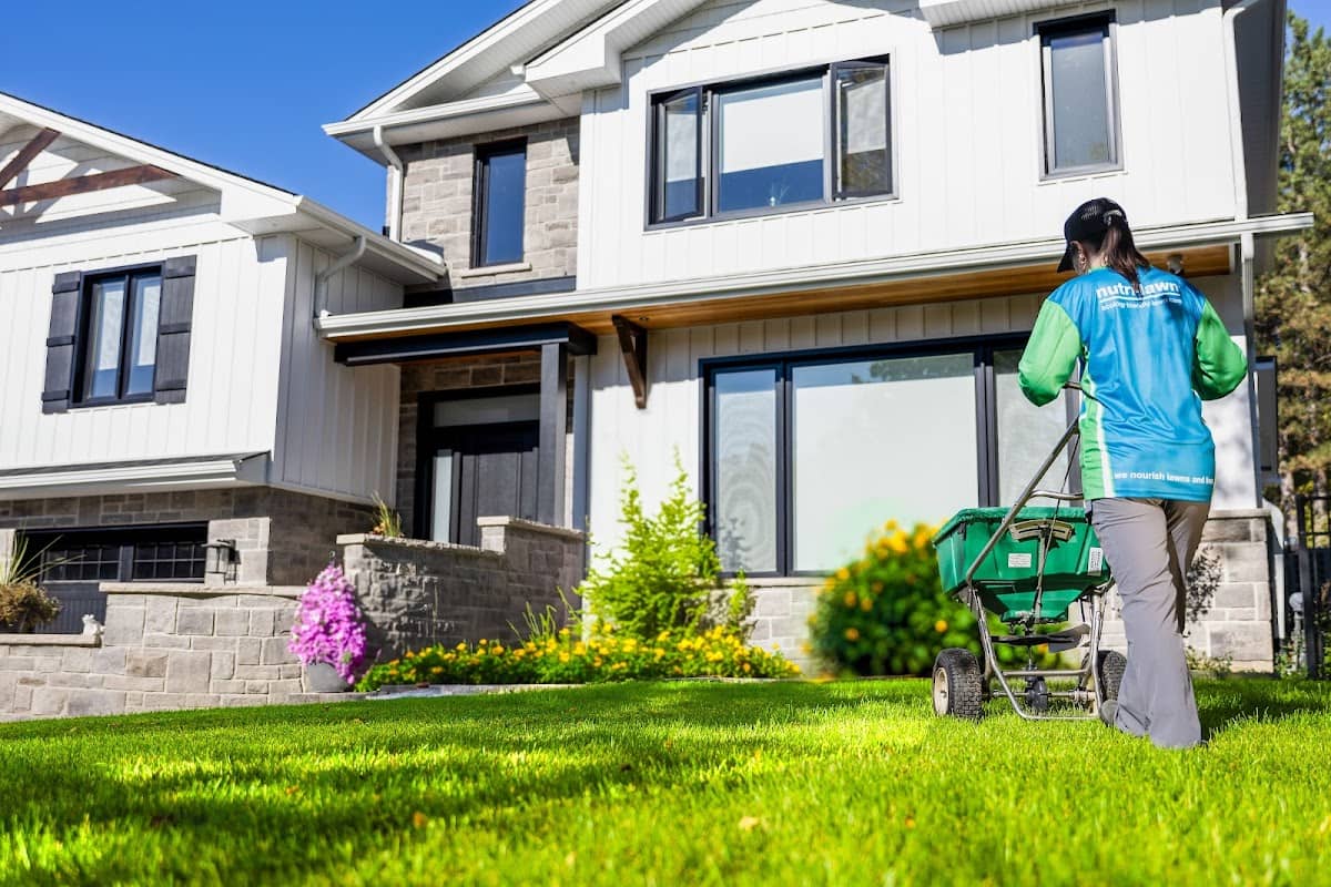 Nutri-Lawn Markham photo 3