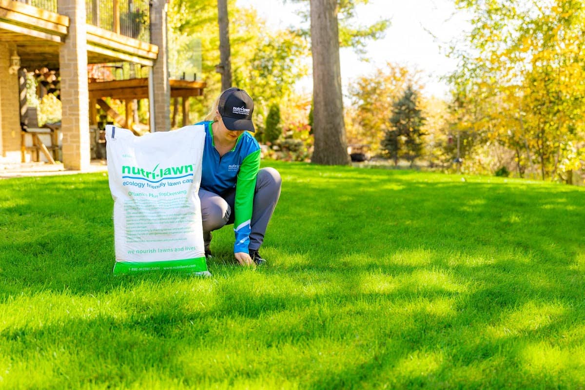 Nutri-Lawn - Mississauga Lawn Care