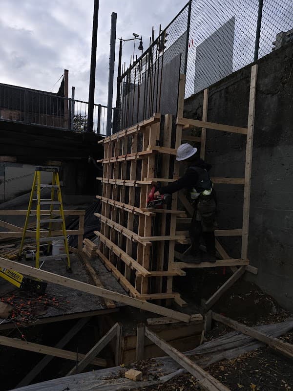 Point Form Concrete photo 2