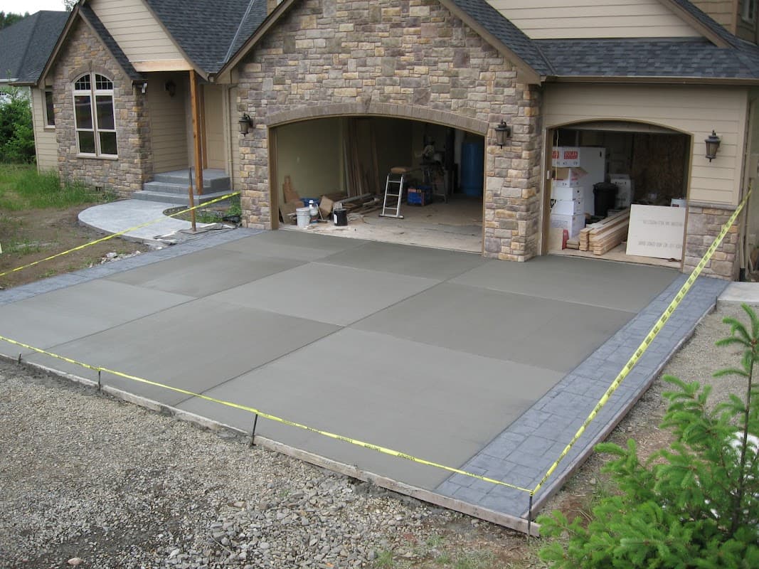 Point Form Concrete photo 4