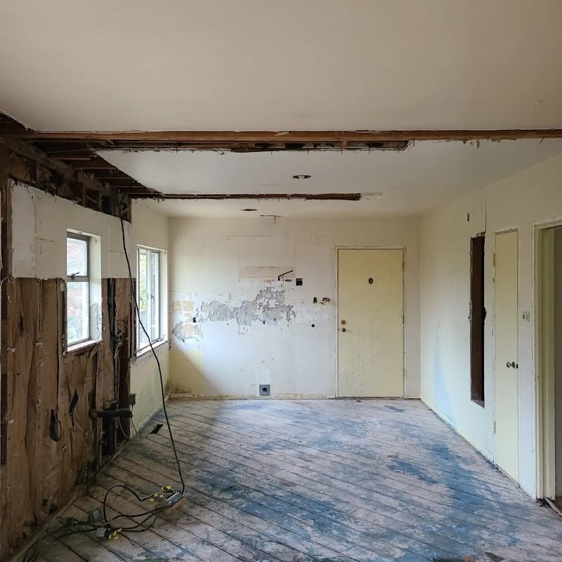 Rhino Demolition & Junk Removal Services photo 2