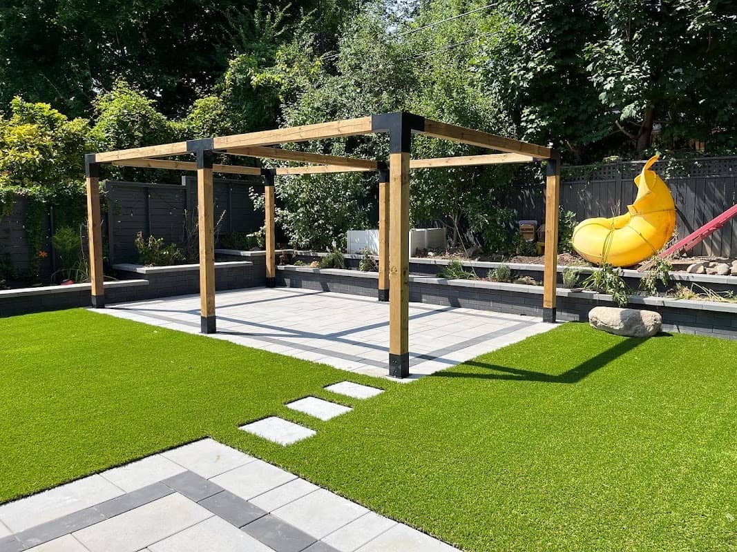 RiverRock Landscaping project photo