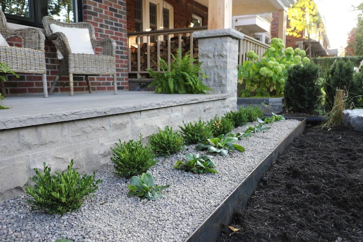 Suite Pea Gardenscaping photo 3