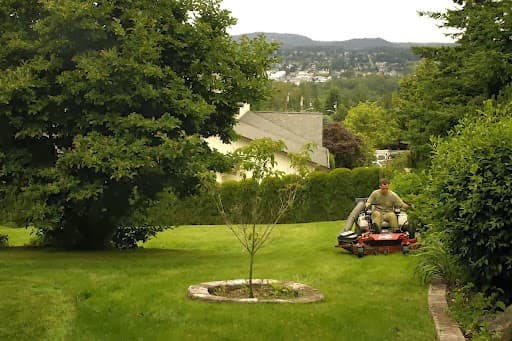 Whatcom Lawns photo 2